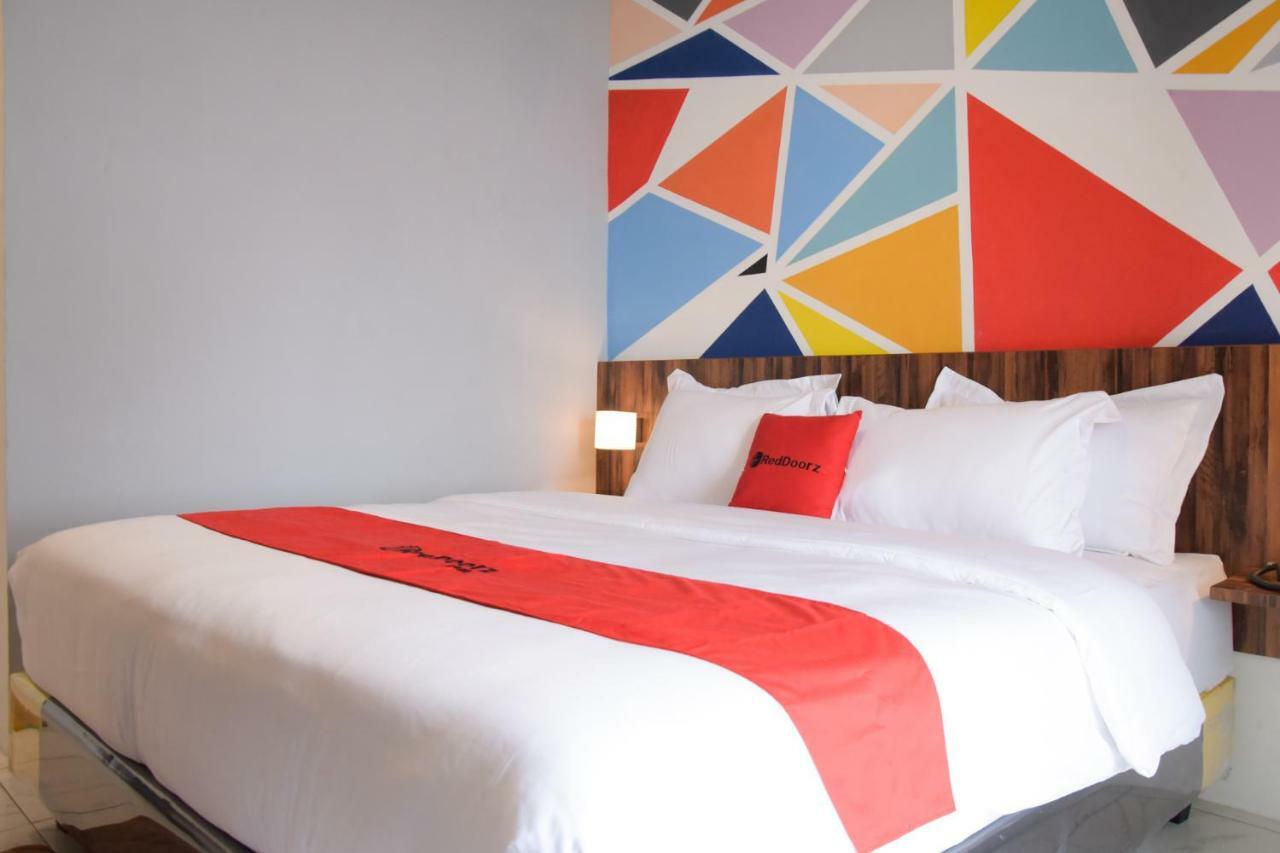 Reddoorz Plus Near Unimed Medan Buitenkant foto